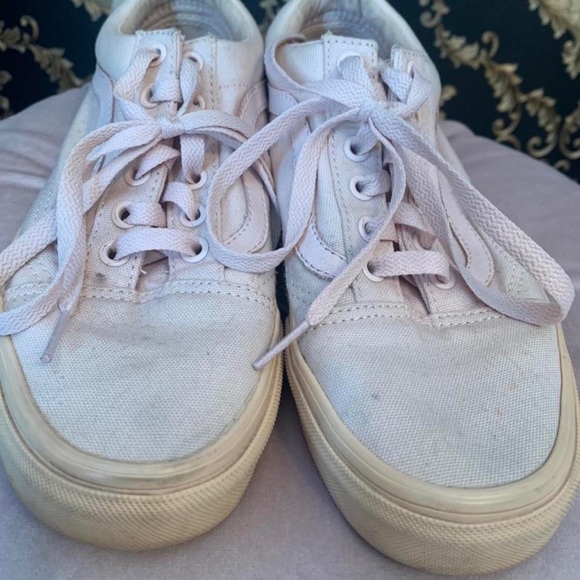 🦇 Pale Pink Old Skool Vans 🦇 - Picture 3 of 4